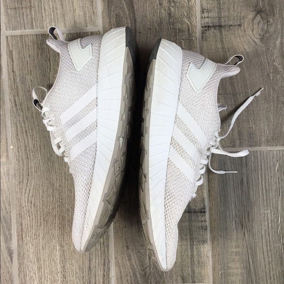 SOLD!💥ADIDAS Questar BYD Cloudfoam Sneakers - Picture 4 of 8